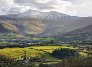 united-kingdom/brecon-beacons-national-park/attraction/fforest-fawr-geopark-2