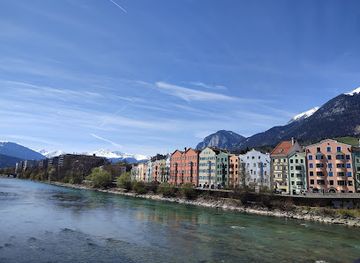 austria/innsbruck/landmark/altstadt-innsbruck