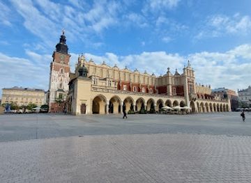 poland/krakow/stare-miasto-old-town/landmark/sukiennice