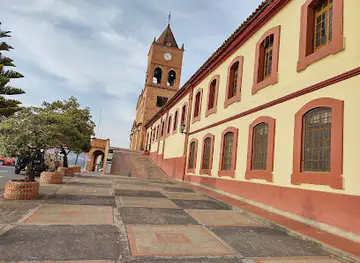 Plazoleta de las Nieves (Plaza de los Muiscas)