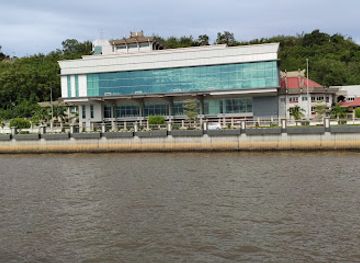 brunei/mukim-labu/landmark/brunei-arts-and-handicraft-centre