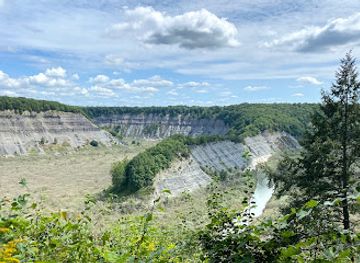 new-york/letchworth-state-park/landmark/hogsback-overlook