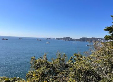 south-korea/yeongnam-region/landmark/yeongdo-haneul-sky-observation-deck