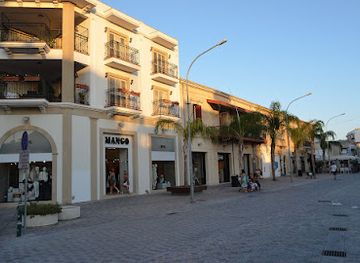 cyprus/larnaca-district/landmark/ermou-square