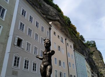 austria/salzburg/landmark/ursulinenplatz