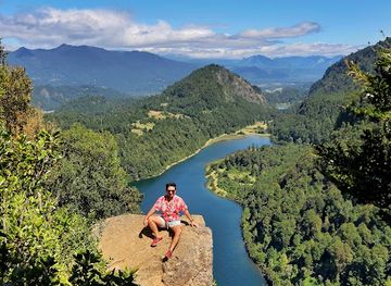chile/araucania-region/landmark/mirador-laguna-el-leon