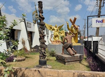 nigeria/ibadan/landmark/topfat-art-gallery