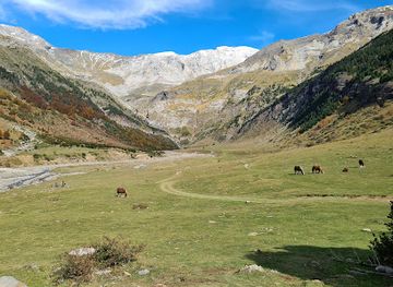 spain/ordesa-y-monte-perdido-national-park/landmark/llanos-de-la-larri
