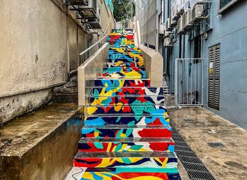 singapore/geylang/landmark/hiddengem-yew-lian-park-staircase-community-mural