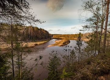 latvia/teici-nature-reserve/landmark/katlapu-rock