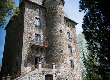 france/auvergne/landmark/chateau-auvergne-france