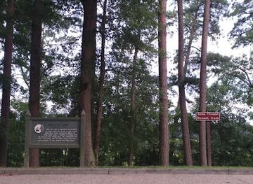 virginia/historic-triangle/landmark/neck-of-land-historical-marker