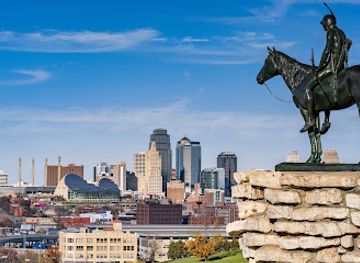 kansas/kansas-city/landmark/visit-kc
