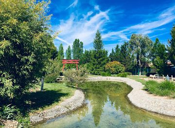 spain/valladolid/landmark/arroyo-de-la-encomienda-botanical-garden