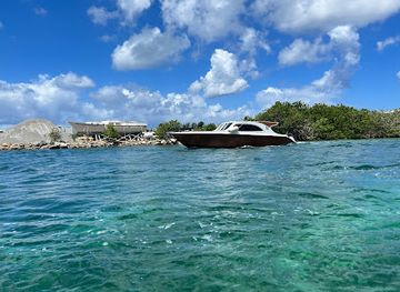 sint-maarten/pelican-key/landmark/rhino-mini-speed-boat-snorkeling-tours-sxm