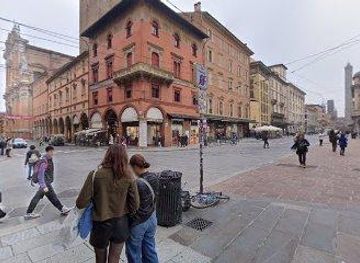 italy/romagna/landmark/via-dell-indipendenza-1