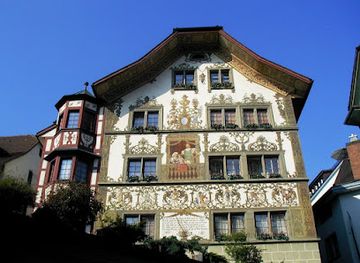 switzerland/swiss-plateau/landmark/sternenplatz-square