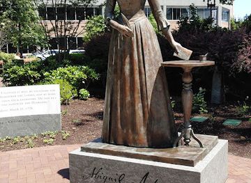 massachusetts/quincy/landmark/abigail-adams-statue