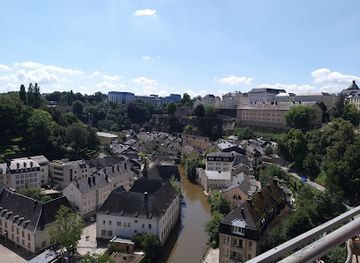 luxembourg/alzette-valley/landmark/william-square