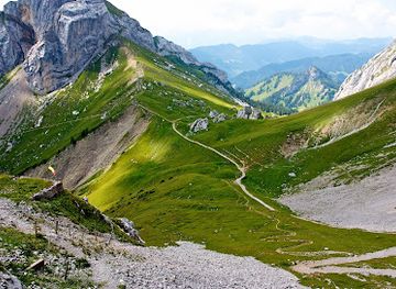 switzerland/lucerne/pilatus/landmark/pilatus-hiking-path
