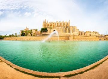 spain/balearic-islands/landmark/catedral-basilica-de-santa-maria-de-mallorca