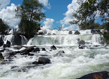 zambia/north-western-province/landmark/chishimba-falls