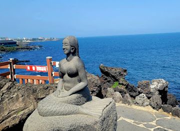 Yongduam Rock