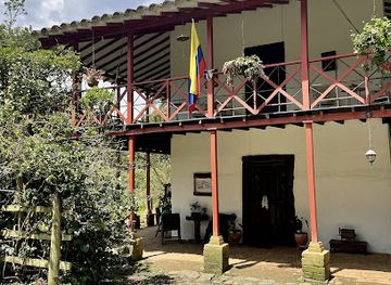 colombia/medellin/landmark/la-casa-grande-coffee-hacienda