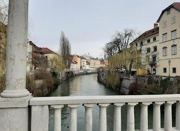 slovenia/kamnik/landmark/cobblers-bridge