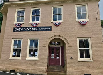 virginia/staunton/landmark/ox-eye-vineyards