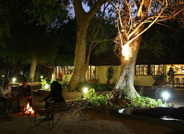 botswana/maun/landmark/island-safari-lodge