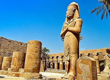 egypt/luxor/karnak/landmark/ramesses-iii-temple