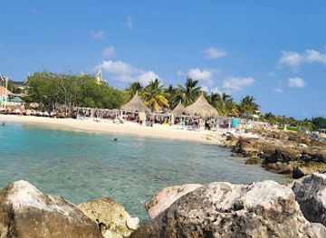 curacao/jan-thiel-beach/landmark/jan-thielbaai