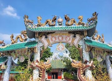 vietnam/southeast/landmark/phu-chau-temple