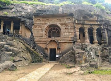 india/nashik/landmark/pandav-leni-caves
