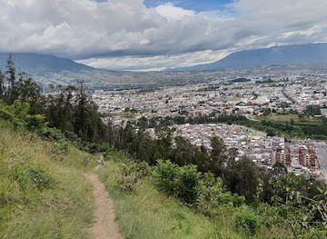 ecuador/imbabura-region/landmark/loma-de-guayabillas