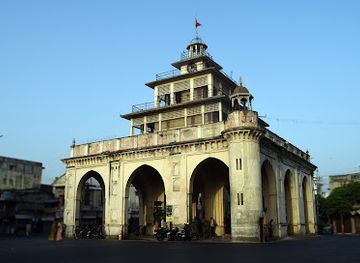 india/vadodara/old-city/landmark/mandvi-gate