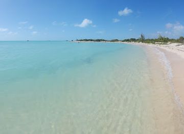 turks-and-caicos-islands/leeward-beach/landmark/hidden-beach