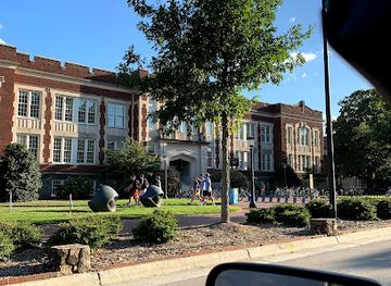 north-carolina/chapel-hill/landmark/phillips-hall