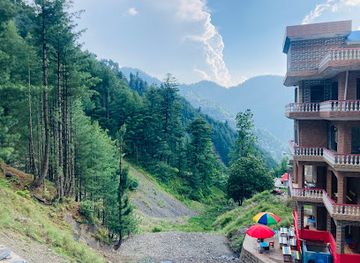pakistan/ayubia-national-park/landmark/namli-maira-waterfall-and-picnic-point