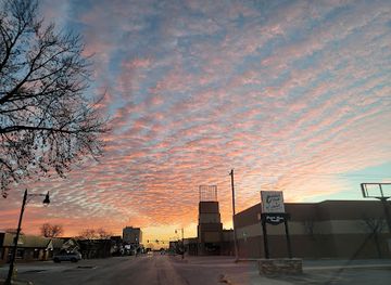 iowa/fort-dodge/landmark/ardys-mae-coffee-and-dessert