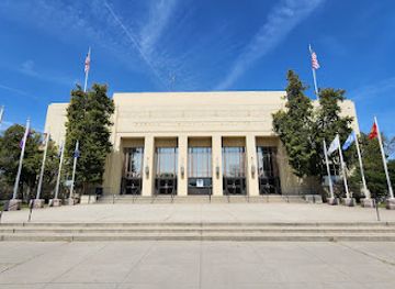 california/fresno/landmark/veterans-memorial-museum-inc