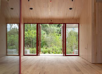 new-york/hudson/landmark/the-caboose-hudson