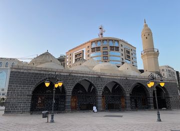 saudi-arabia/medina/landmark/masjid-al-ghamamah