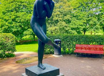 norway/oslo/majorstuen/landmark/ruth-maier-statue