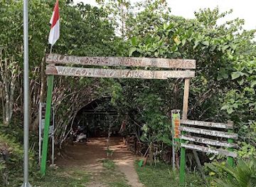 indonesia/west-papua/landmark/warkesi-forest-park