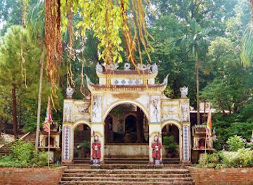 vietnam/tam-dao/landmark/den-ha