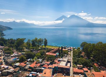 guatemala/panajachel/landmark/pintando-santa-catarina-palopo