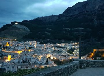 spain/cazorla-natural-park/landmark/cazorla-travel