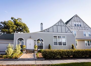 florida/st-petersburg/landmark/the-kenwood-gables-b-b